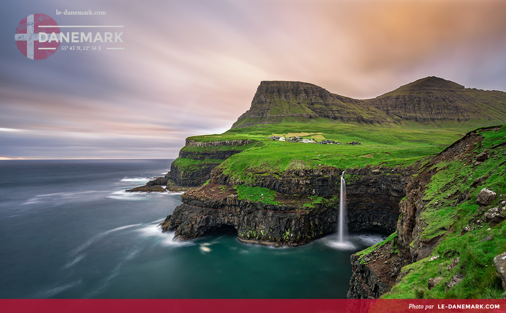 Gasadalur et sa cascade de Vagar sur les îles Féroé